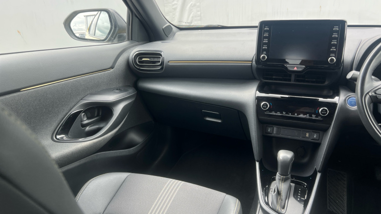 Toyota Yaris Cross 1.5 Hybrid Dynamic 5dr CVT Hybrid Estate
